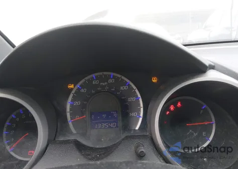 2010 Honda Fit z USA, uszkodzony, nr VIN JHMGE8H25AS024609